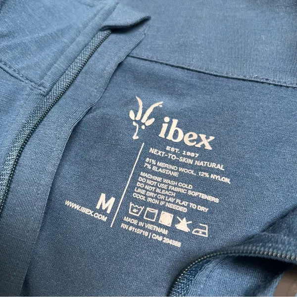 ibex Woolies Tech 1/4 zip Blue Merino Wool Quarter - Image 3