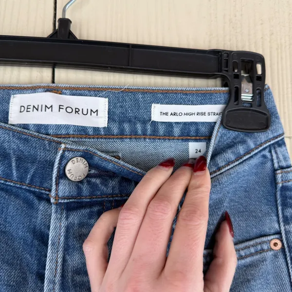 Aritzia Denim Forum - The Arlo High Rise Straight Leg Jean - Image 3