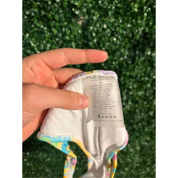White Fox Floral Crinkle Swim Bottoms Size Large Cheeky - Image 5