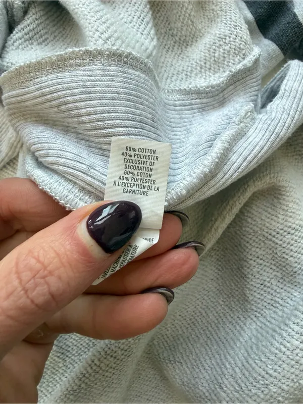 Aerie Gray Camouflage Sweatshirt XS - Image 7