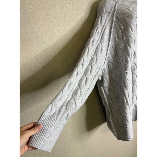 Aerie‎ Women XL Sweater Grey Pearl Embellished Cable Knit Raglan Sleeve Classic - Image 6