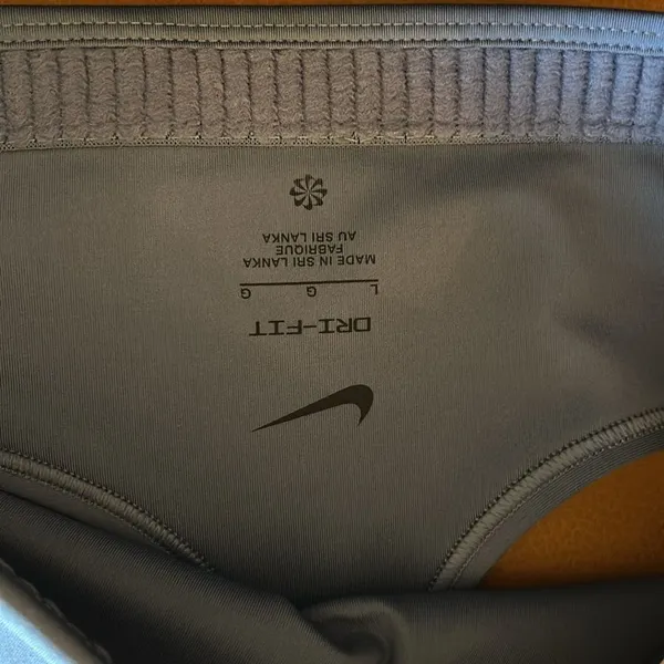Nike Sport Bra (B17) NO PADS NWOT SIZE L - Image 4