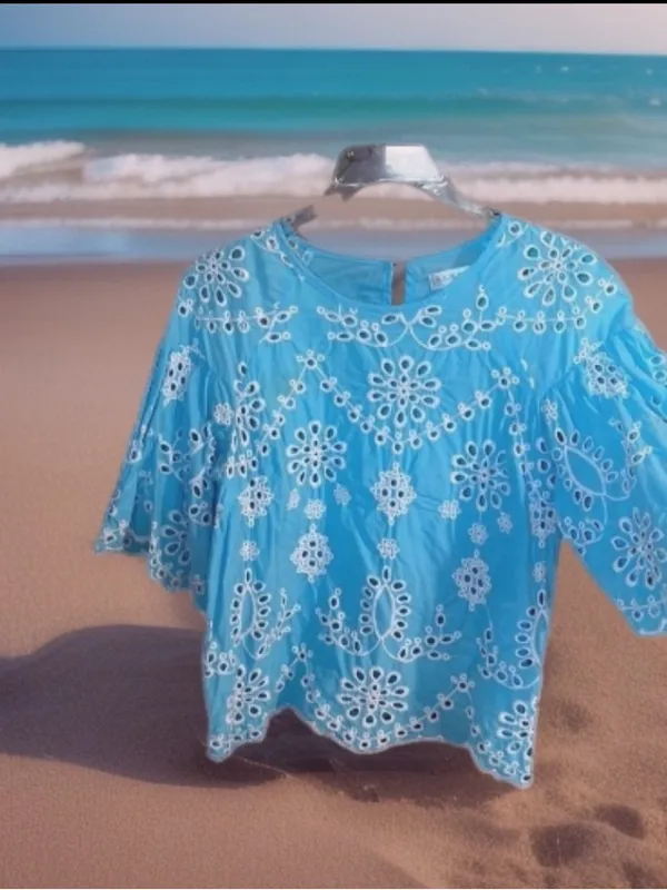 Sky Blue Eyelet Top Scalloped Bell Sleeves Studio JPP Womens Medium - Image 7