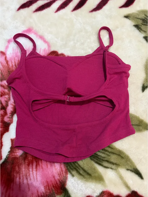 Fuchsia crop cut - Image 2
