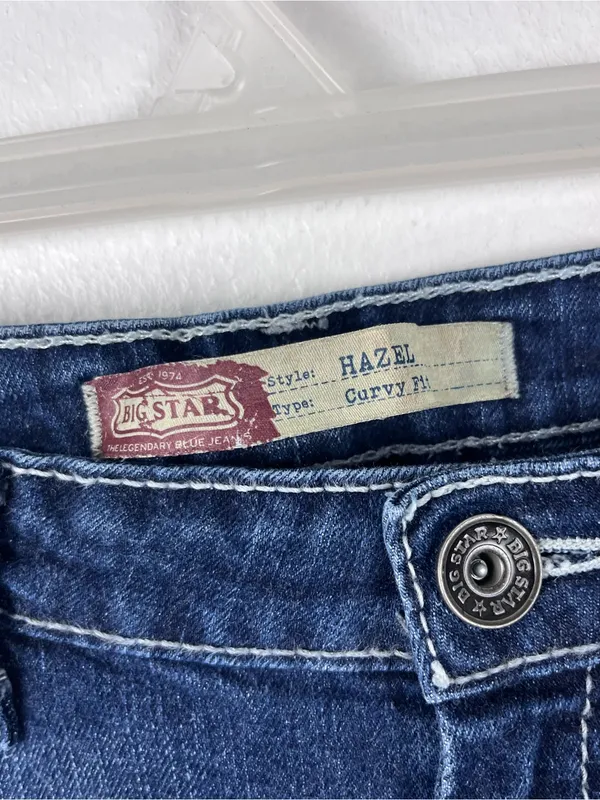 BKE Hazel Curvy Fit Distressed Five Pockets Blue Denim Jeans Size 33L Western - Image 3