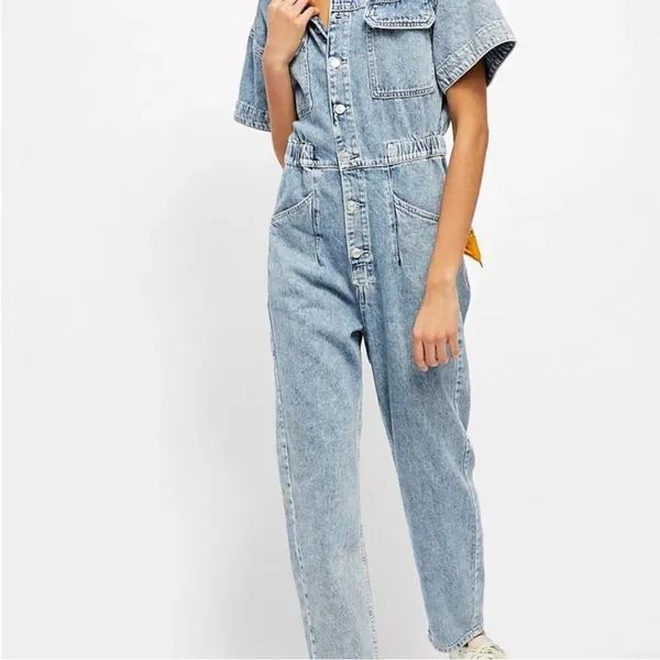 Free People we the free Marci coverall denim jumpsuit light wash small - Image 6