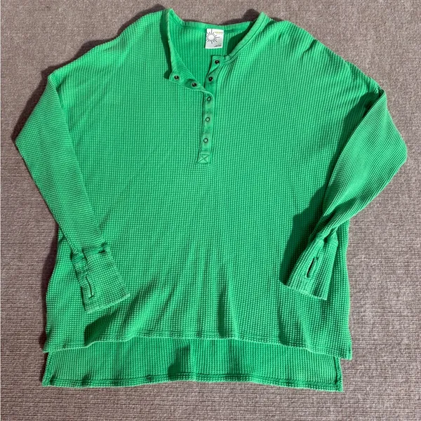 Offline by Aerie NWOT Green Oversized Long Sleeve Waffle Knit Henley Tunic - L - Image 5