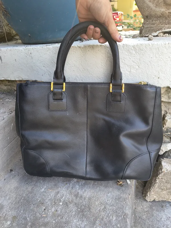 Tory Burch Black Leather Double-Handle Tote with Gold Logo - Image 2
