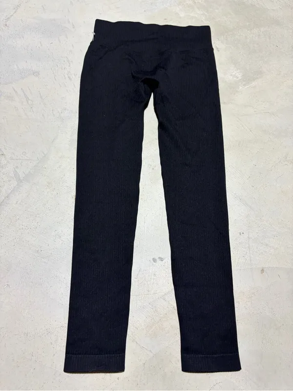 Halara soft oneform seamless flow ribbed high waisted leggings black 7/8 medium - Image 6