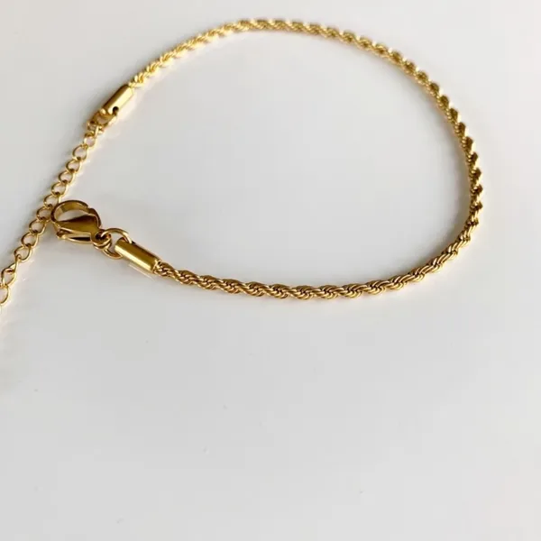 18K Gold 2mm rope bracelet - Image 7