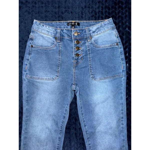 Daily Thread Women's Flare Jeans Front Pockets Button Fly Light Wash Denim Sz 4‎ - Image 2