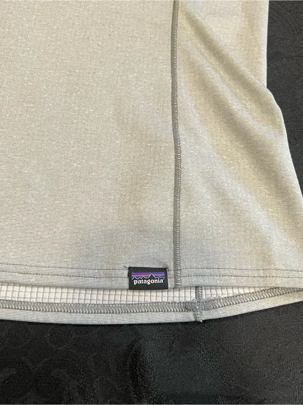 Patagonia gray 1/2 zip capilene long sleeve top M women - Image 7