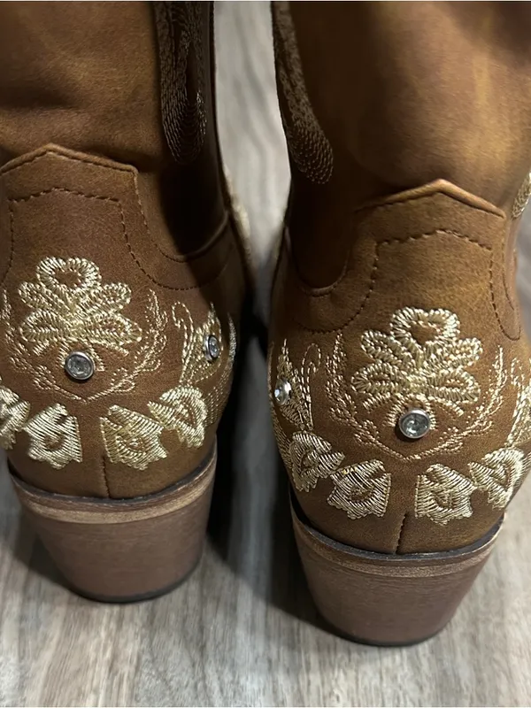 Western Embroidered Heeled Boots in Tan Size 12 - Image 5