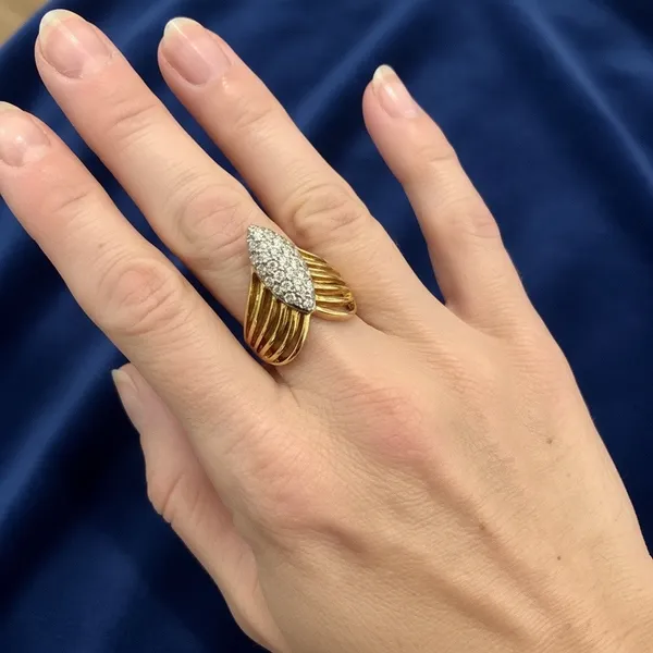 Gold Toned Crystal 'V' Chevron Ring Size 8 - Image 3