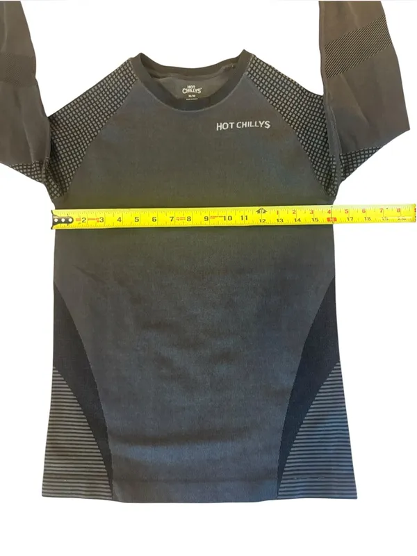 Hot Chillys 3D Knit Crew Long Sleeve Base Layer Top Womens Size Medium - Image 4