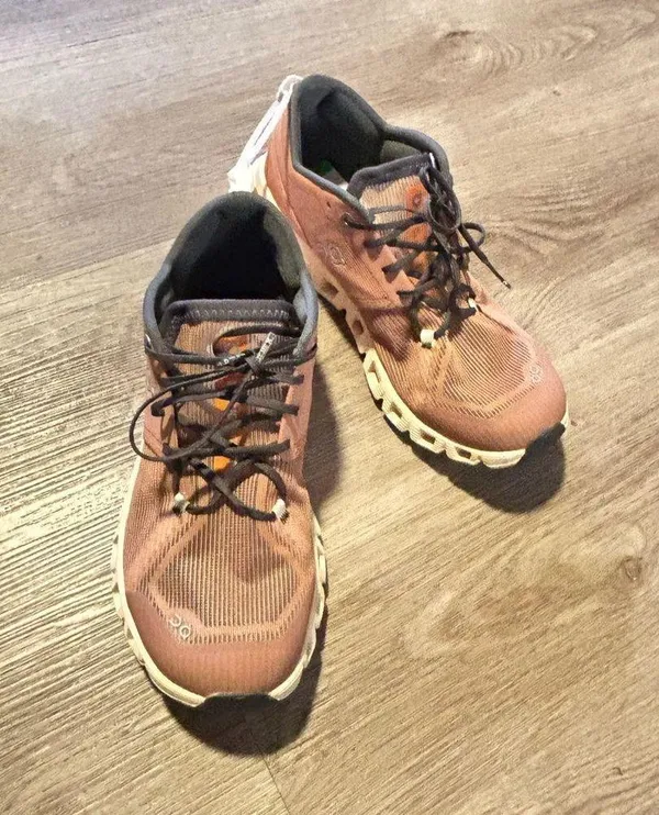 On Cloud X Shift 3 Running Shoes Size 8 - Image 6
