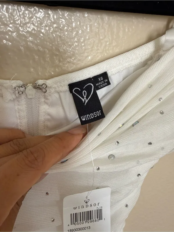 Windsor White Rhinestone Ruched Off Shoulder Bodycon Midi Dress XS NWT Holiday - Image 5