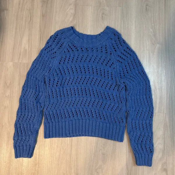 American eagle AE blue crochet Crewneck sweater pullover size medium - Image 2