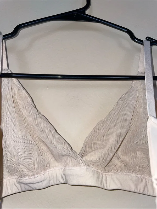 Skims Women’s Fits Everybody Crossover Comfy Lounge Cream Bralette - Image 3