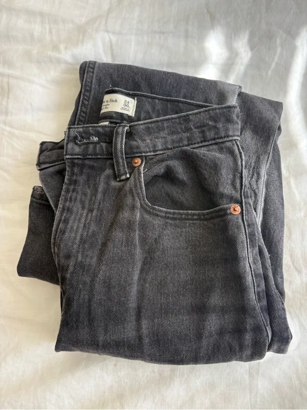 Abercrombie & Fitch Straight Ultra High Rise Jeans - Black - Image 3