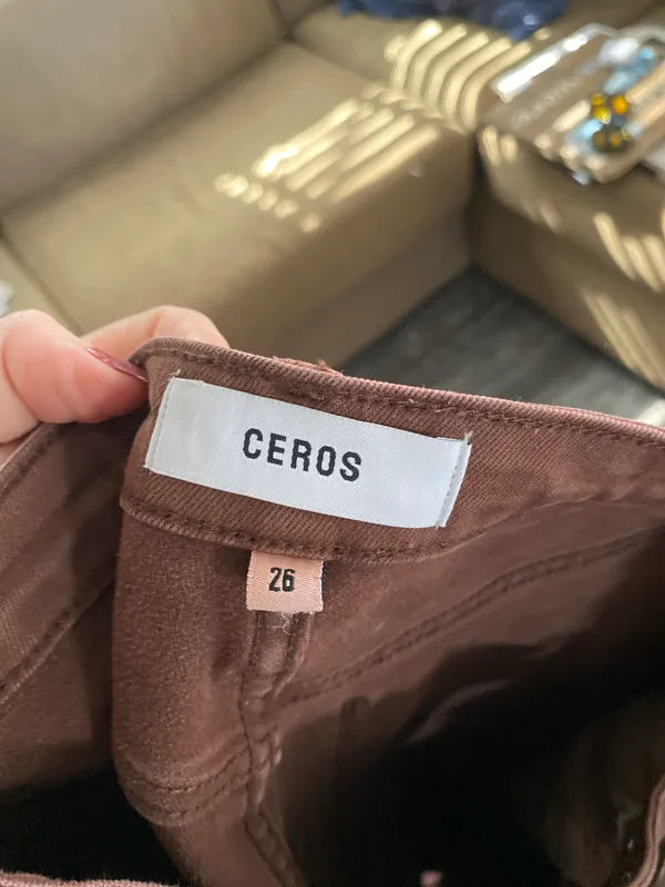 CEROS Cropped Jean Size 26 - Image 4