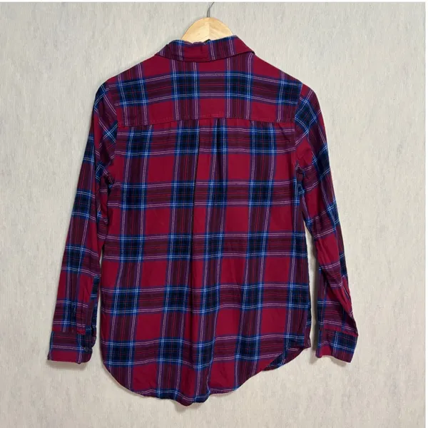 Old Navy The Classic Shirt Red Blue Plaid Flannel Button Down Casual Layering S - Image 2