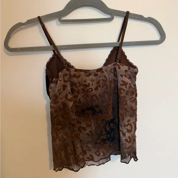 Von Maur Brown Leopard Print tank - Image 3