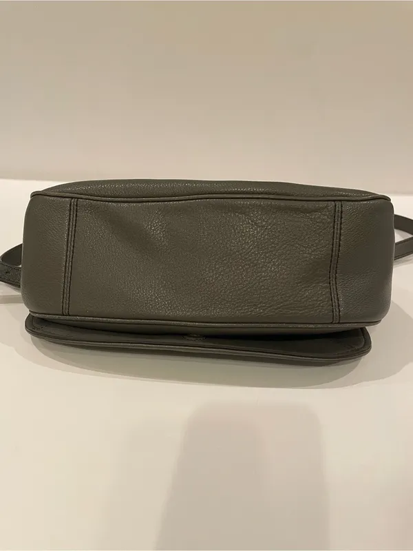 Marc Jacobs Empire Crossbody Bag Gray Pebbled Leather Purse - Image 6