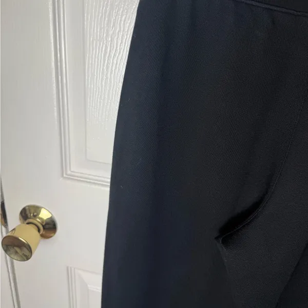Spanx AirEssentials Pique Carrot Leg Pants in Black S - Image 7