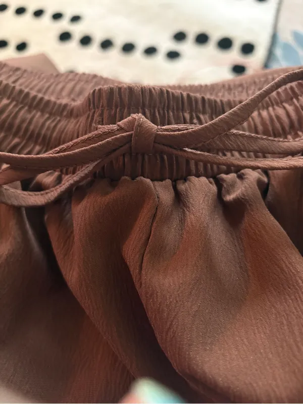 Brown Relaxed Pocket Cropped Pants Size Large - Image 4