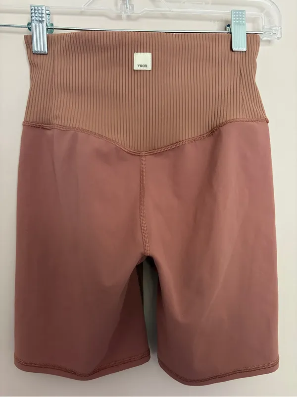 Vuori Rib Studio Bike Shorts Cedar 5" - Image 4