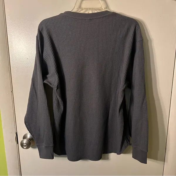 Uniqlo Gray Ribbed Crew Neck Top - Image 3