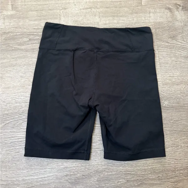 •REEBOK• SHORTS - Image 5