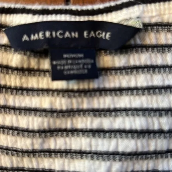 American Eagle Black & White Striped Crop Top Size Juniors Medium - Image 2