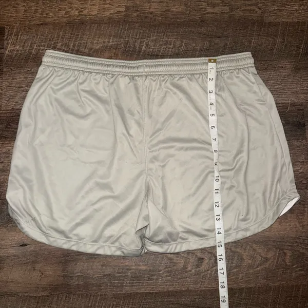 Nike Clemson Grey/Orange Shorts Size XL  - Image 5