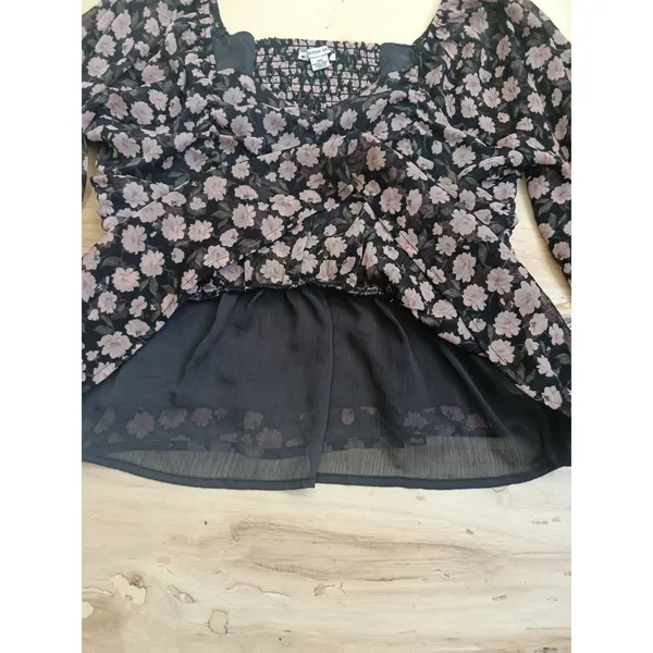 American Eagle Women's Floral Long Sleeve Peplum Top Size Large Smocked Blouse - Image 4