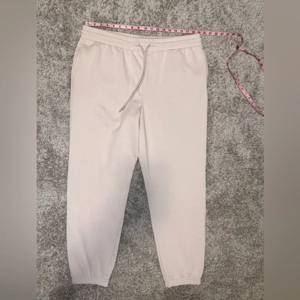 H&M Jogger Sweatpants Cream Color Size XL NWT - Image 3