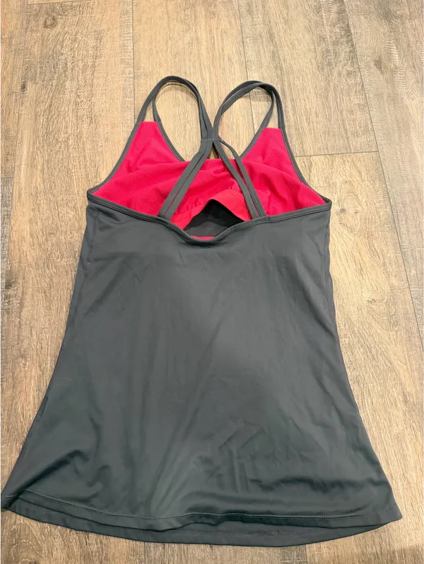 nike tank top  - Image 2