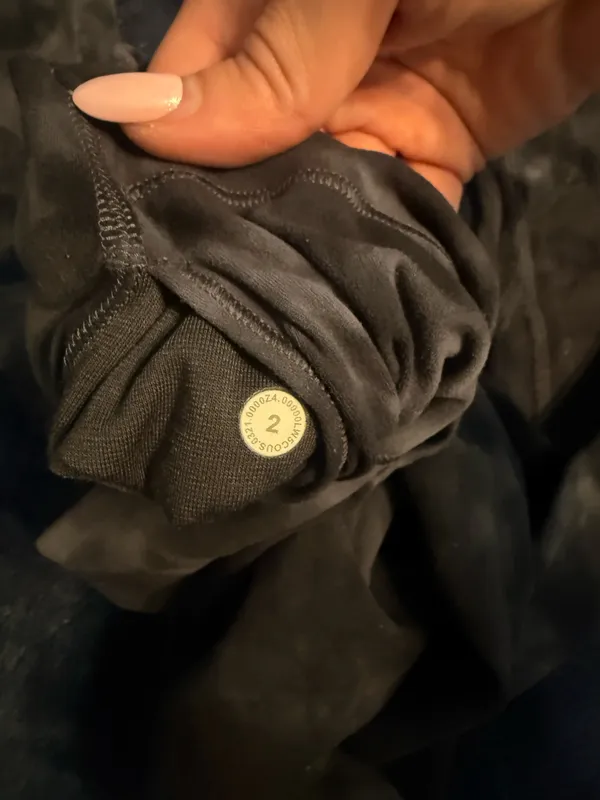 Lululemon Leggings 28" Align - Image 3
