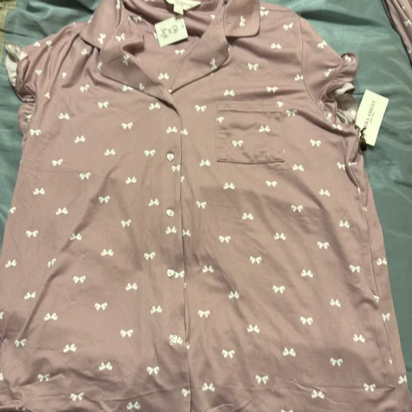 Laura Ashley Mauve Bows pajamas - Image 3