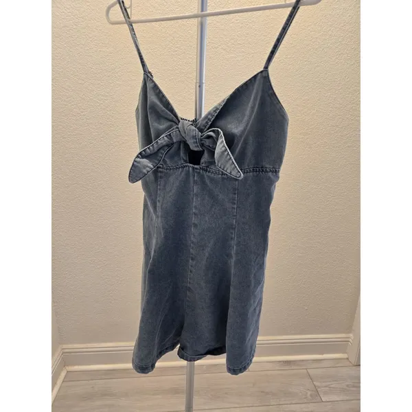 SHEIN Denim Tie Front Cutout Romper Size L Y2K Light Wash Flared Shorts Women - Image 2