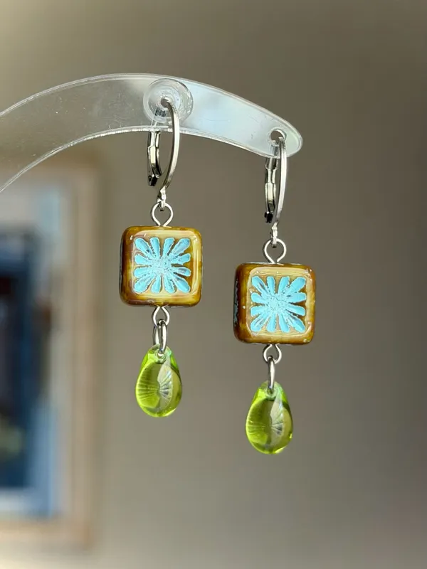 Handmade quality Czech glass beads chic fairy boho vintage retro style dangle earrings🌿✨ - Image 2
