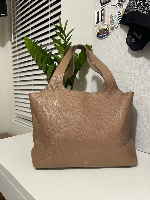 CUYANA 13” system tote bag purse Minimalist Taupe Leather cappuccino brown - Image 2