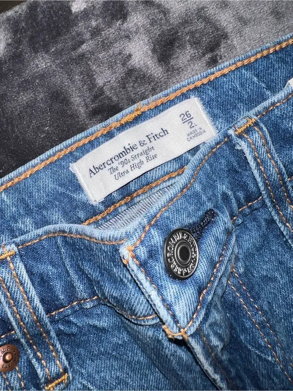 Abercrombie & Fitch The 90s Straight Ultra High Rise Jean Size 26 (2 Long) New - Image 10