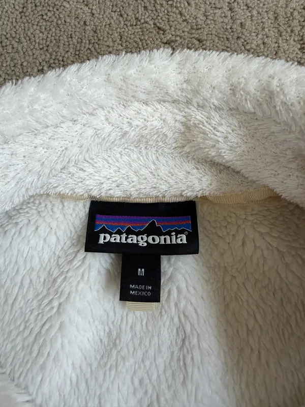 Patagonia Re-Tool Snap-T Fleece Pullover – Cream – Size M - Image 4