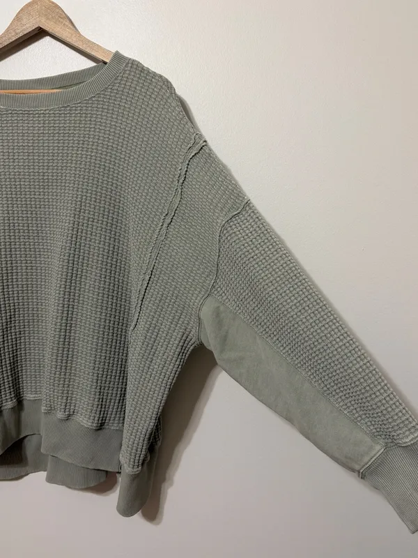 American Eagle Big Hug Waffle Crew Neck Sweatshirt Size Medium Green Big Hug - Image 5