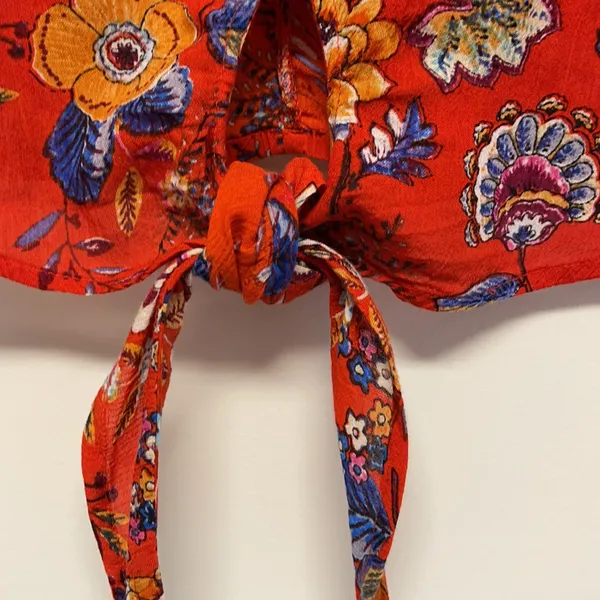 NWOT Altar’d State Red Floral Crop Top with Ruffle Accents & Tie at front size M - Image 4