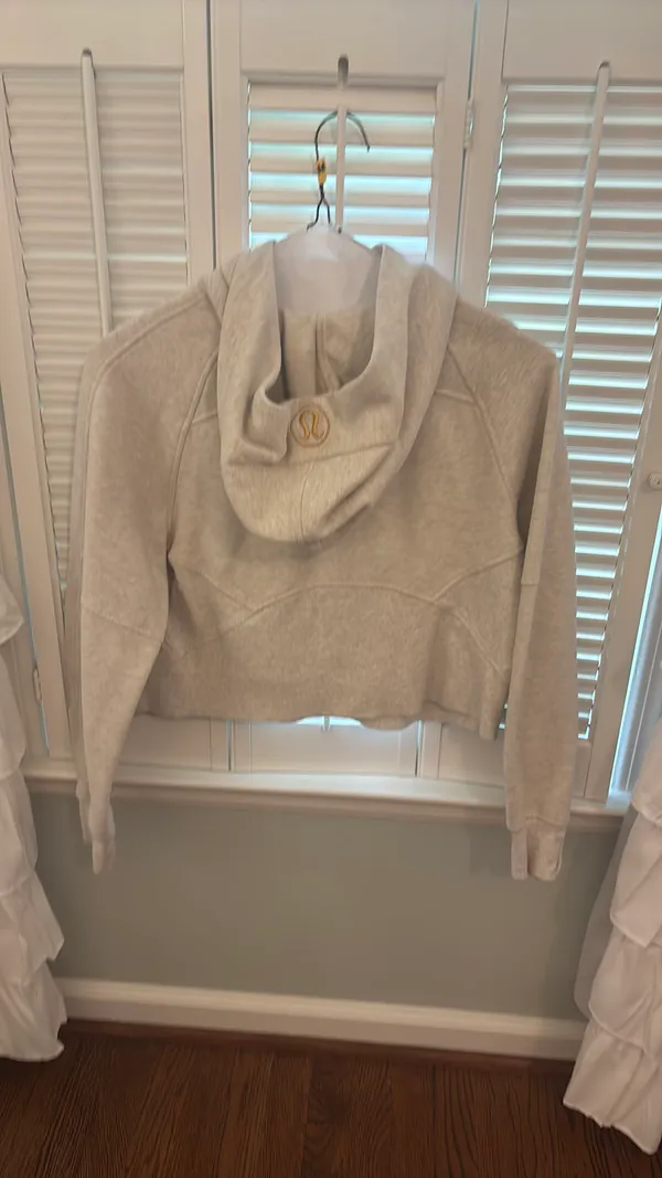 Gray Lululemon scuba with gold - Image 6