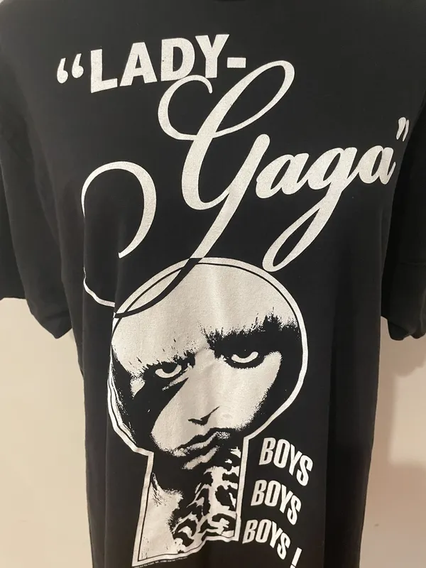 Vintage 2009 Lady Gaga “Boys Boys Boys” Keyhole Graphic T-Shirt Size XL - Image 3