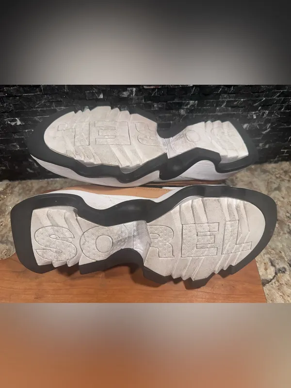Sorel Athletic Slip On Sneakers Womens Sz 9.5 Kinetic Impact Strap white black - Image 6